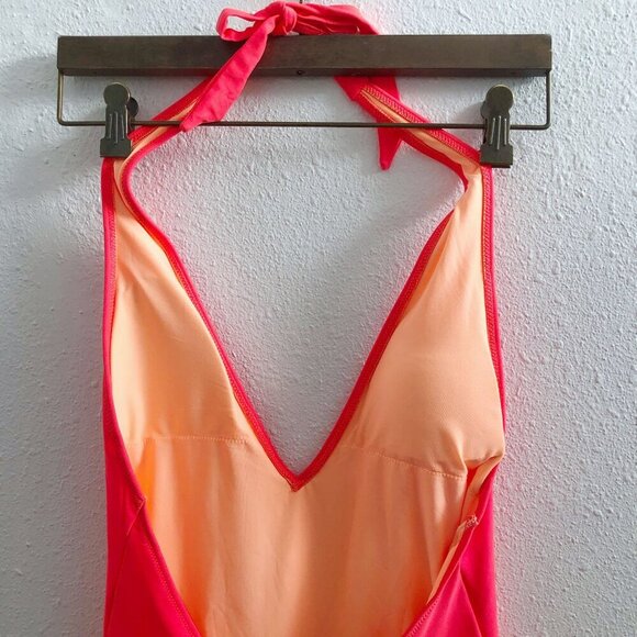 NWT AERIE Deep V-Neck One Piece Swimsuit Size Medium - Picture 3 of 8